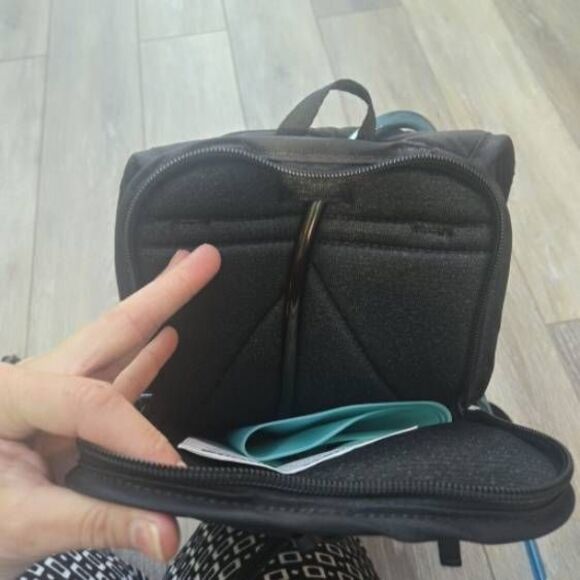 Camelbak Mule hydration small black hiking back pack Great pockets in this - Picture 7 of 11